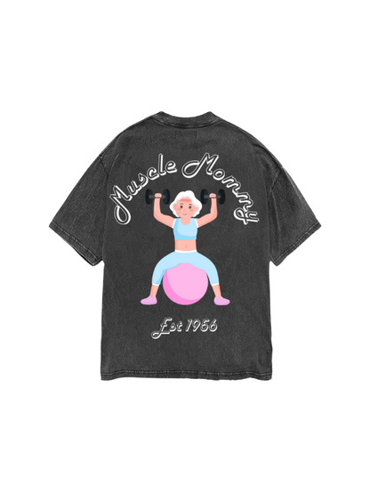 'OLD MUSCLE MOMMY' TEE